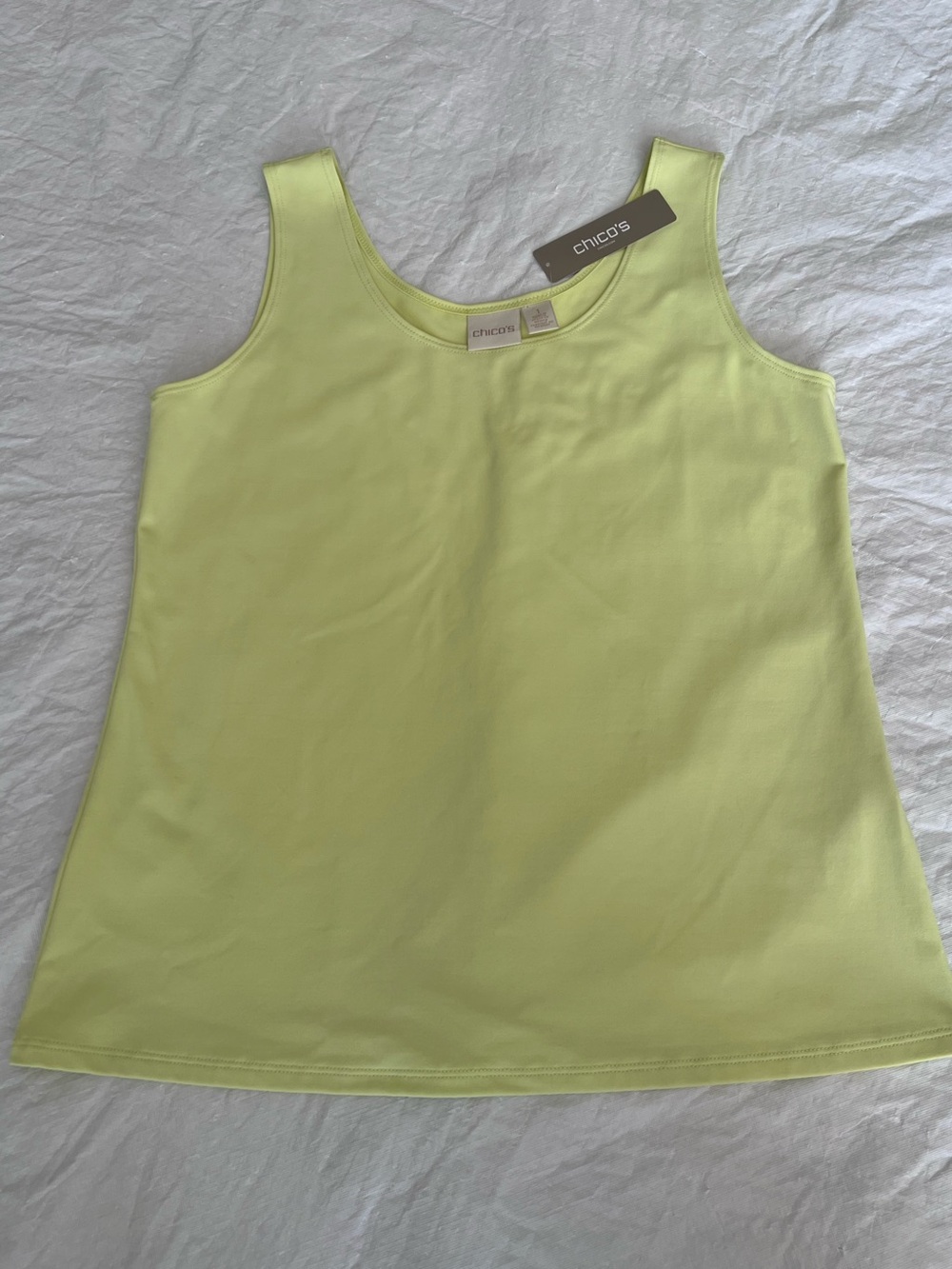 Chicos NWT Size Medium (1) Pale Soft Lime Stretchy Cami Shell Basic Tank Top